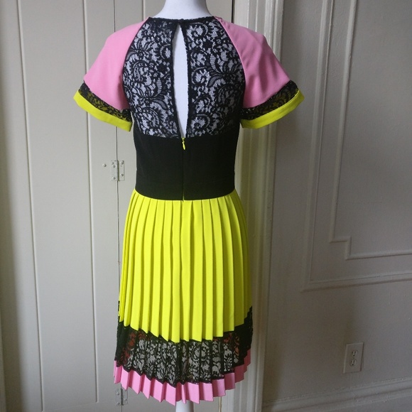 FRENCH CONNECTION - Picture 4 of 14